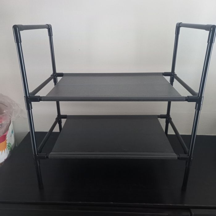 Petite étagère pour chaussures