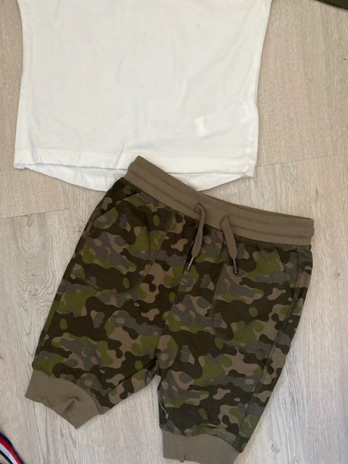 Ensemble, T-shirt et short camouflage, marque orchestra taille 6 ans - photo numéro 3