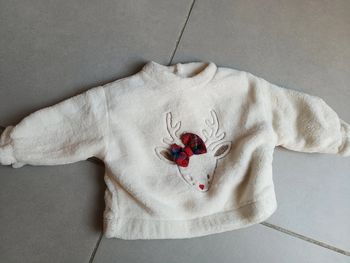 Pull polaire taille 3 mois