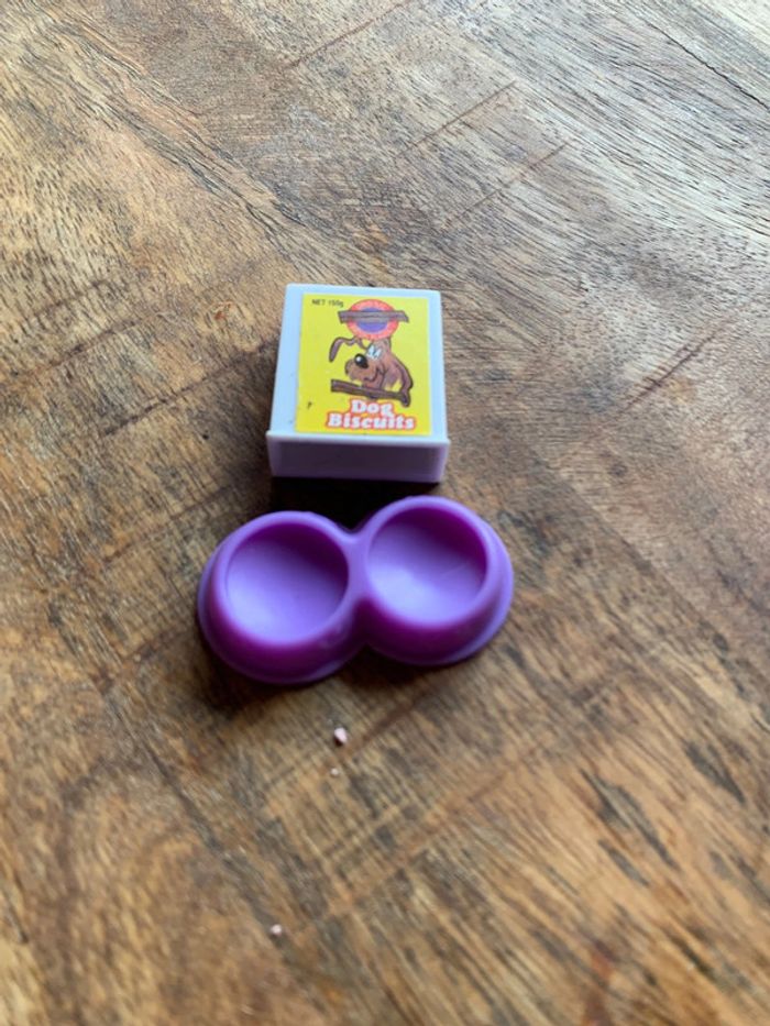 Lot accessoires croquette chien et gamelle pour jouet