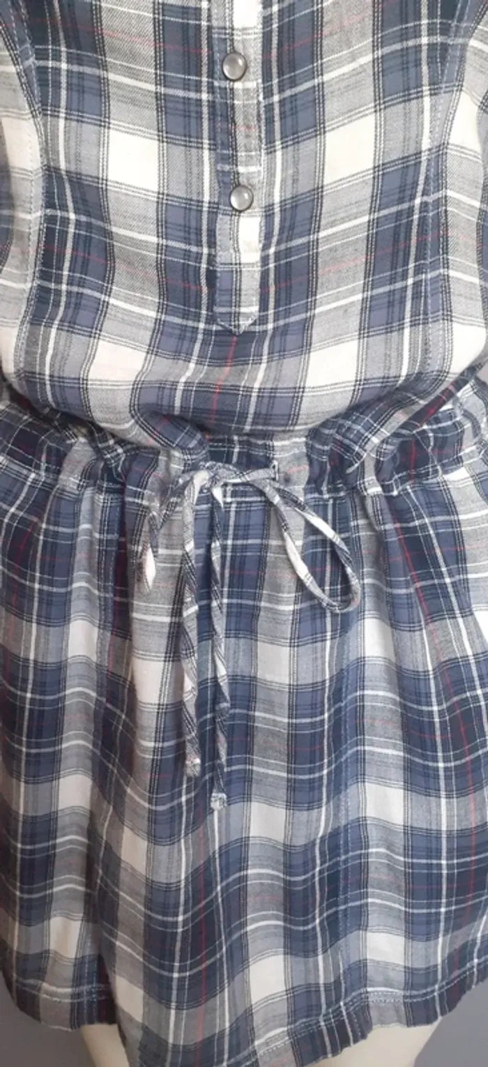Jolie mini robe rayée - photo numéro 8