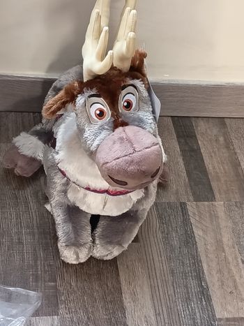 Grande peluche Sven Disney store neuve