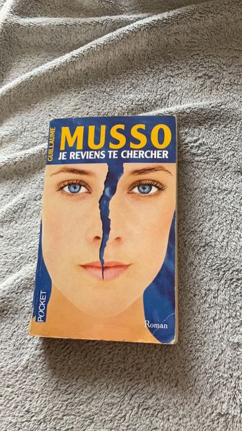 #je reviens te chercher Guillaume Musso. )