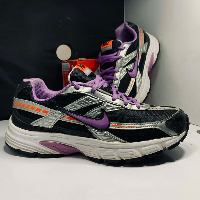 Nike Air Max Initiator – Black / Atomic Violet / Gris – Pointure 39 - photo numéro 2