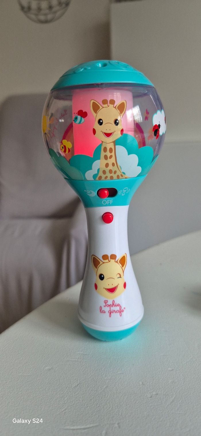 Lot livre interactif touch & play et le hochet shake shake Sophie la girafe - photo numéro 7