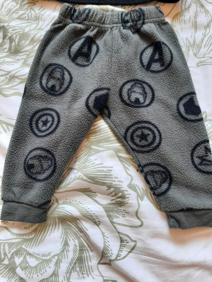 Pyjama 2 pièces Marvel 9mois - photo numéro 2