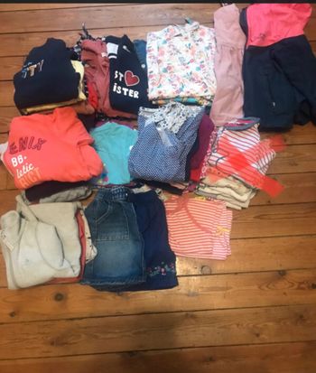 Gros lot de vêtements fille 4 ans toute saison
