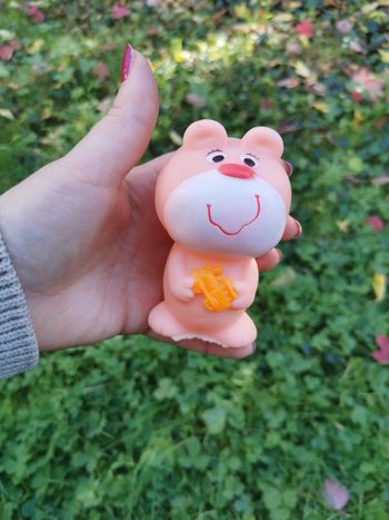 Jouet ours en résine cuinant