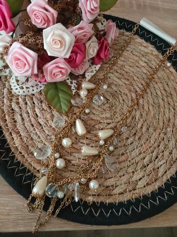 🌿Collier doré et blanc🌿