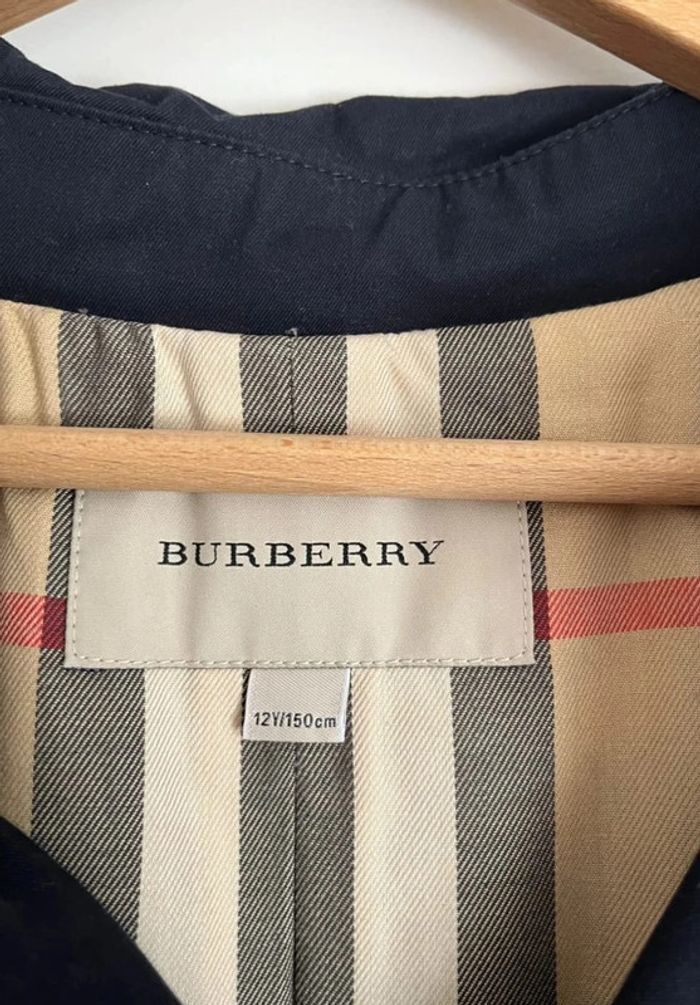 Trench bleu marine Burberry - photo numéro 2