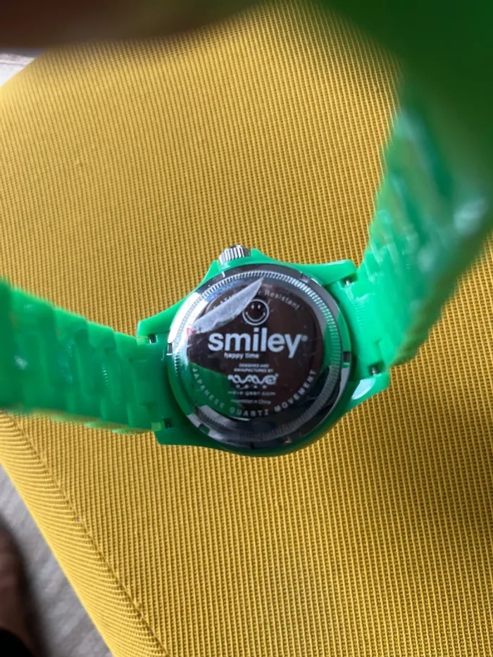 Montre Smiley happy time bracelet plastique vert neuve - photo numéro 10