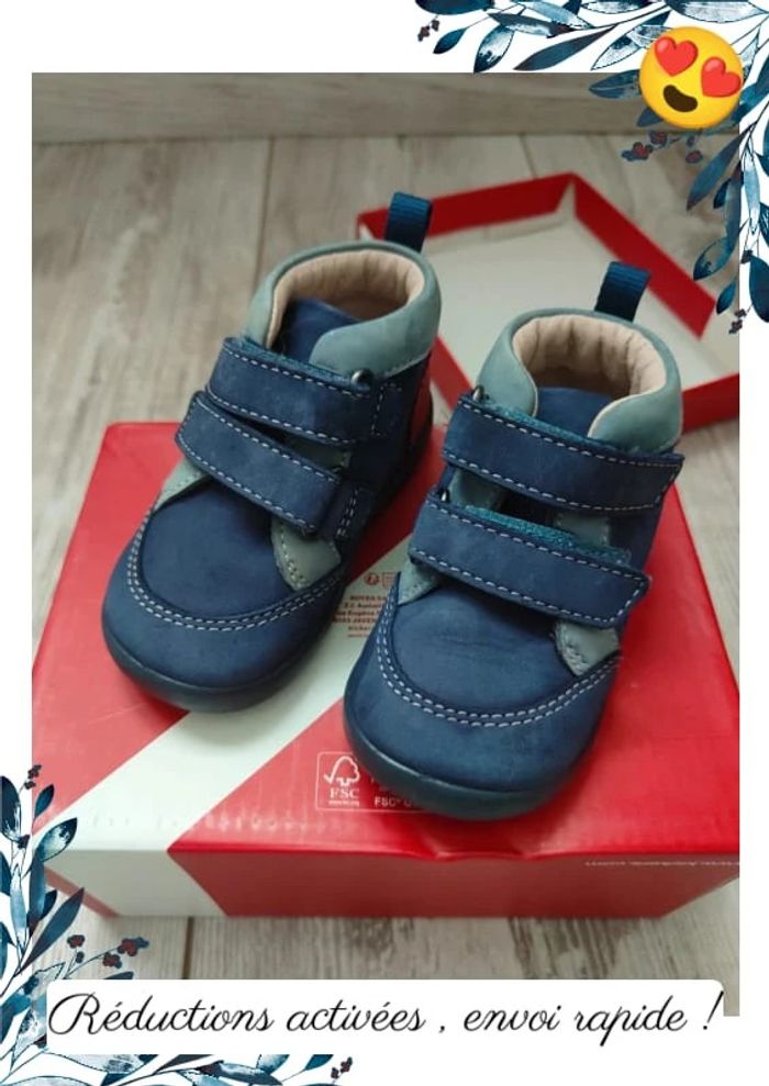Chaussures Kickers taille 19 - photo numéro 2
