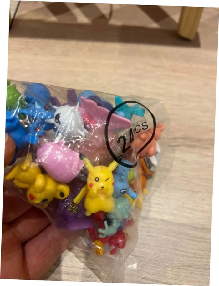 24 mini figurines Pokemon - photo numéro 4