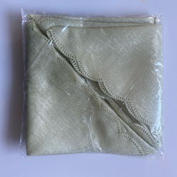Serviettes de table neuves dorées