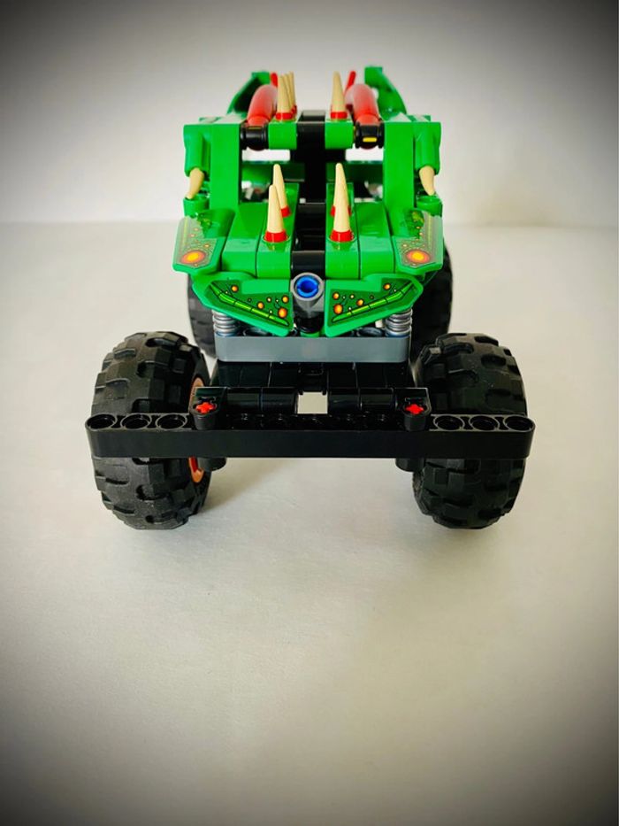 LEGO Technic 42149 - Monster Jam Dragon - Complet avec boîte et Notice - Set 2 en 1 a Retrofriction - photo numéro 5