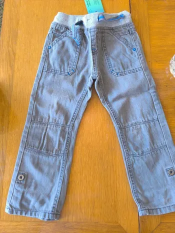 313833 Pantalon gris garçon 3 ans kiabi