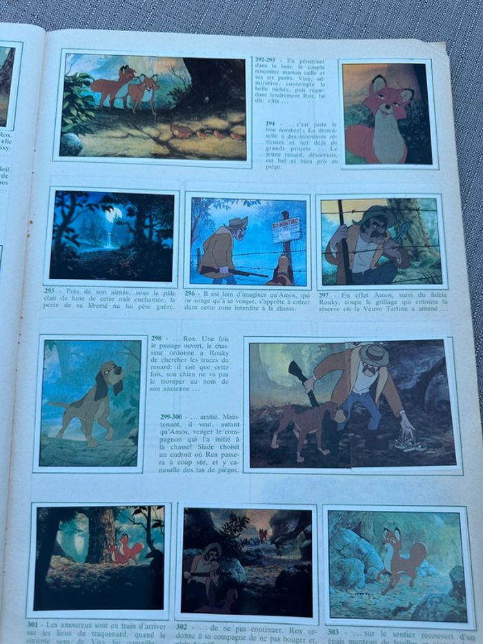 Album vignettes Panini grand format complet ancien Walt Disney Rox et Rouky autocollants - photo numéro 13