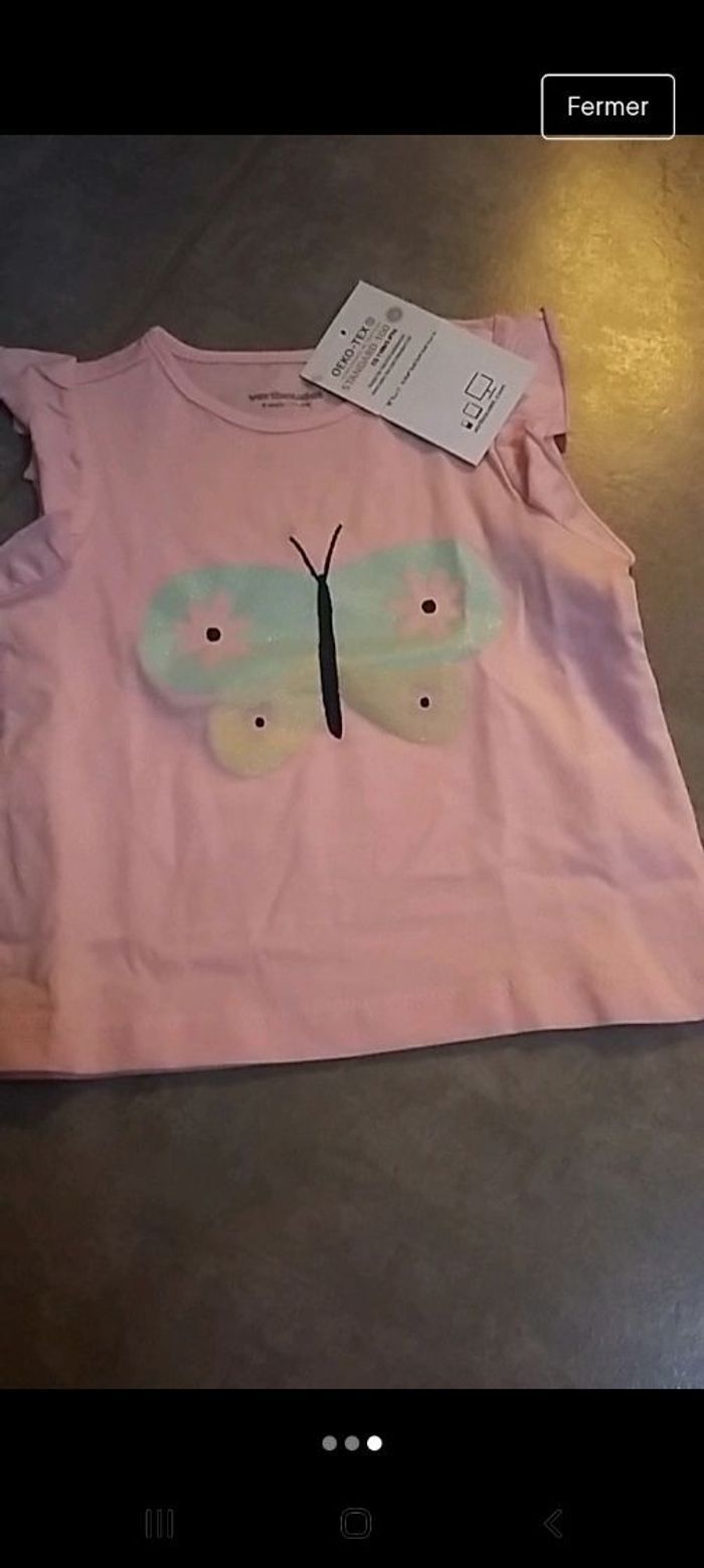 Lot de deux t-shirts neufs - photo numéro 3