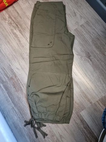 Baggy court kaki kiabi T38