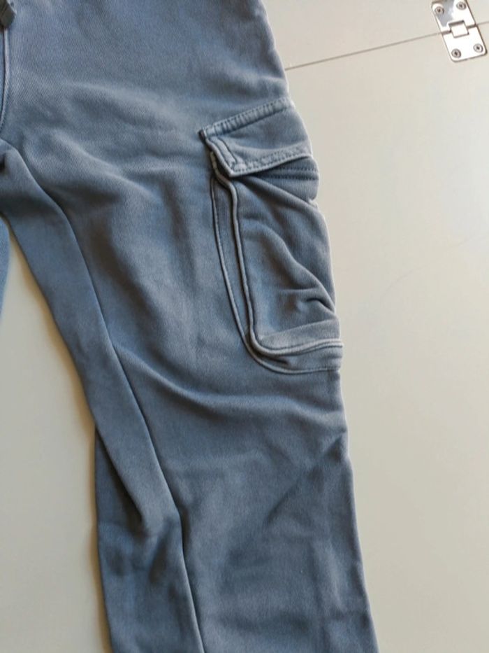 Jogging style cargo qui habite à 10 ans neuf sans étiquette - photo numéro 3