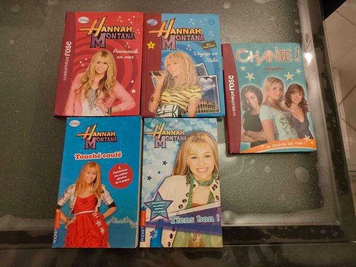 Lot livres Hannah Montana
