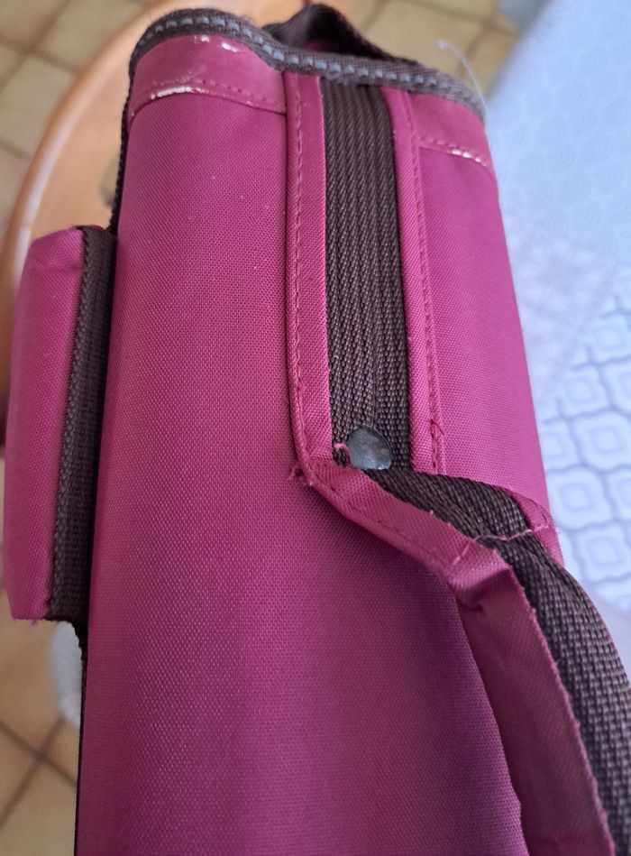 Cartable à motif fleuris très bon état - photo numéro 7