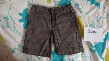 Short 3 ans