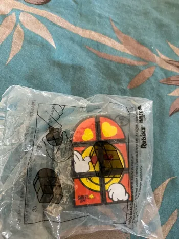 Rubik’s cube smiley mc Donald’s