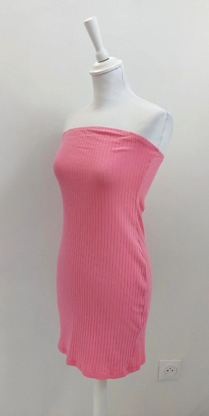Robe bustier rose moulante taille M - photo numéro 2