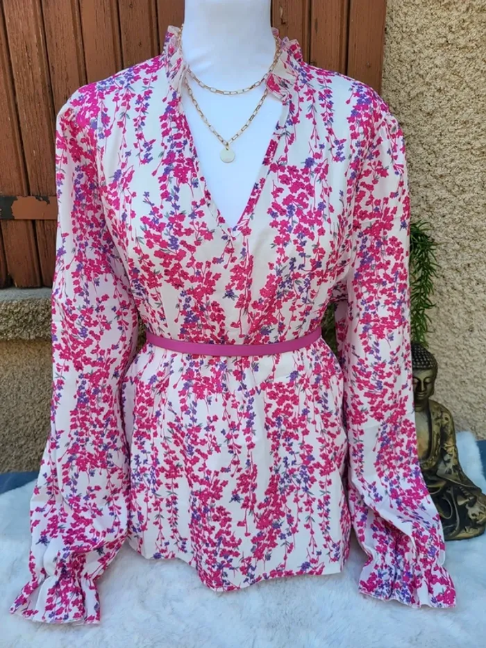 Blouse fleuri fluide ivoire rose mauve taille 48