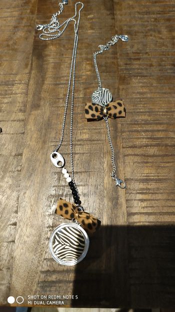 Collier et bracelet fantaisies