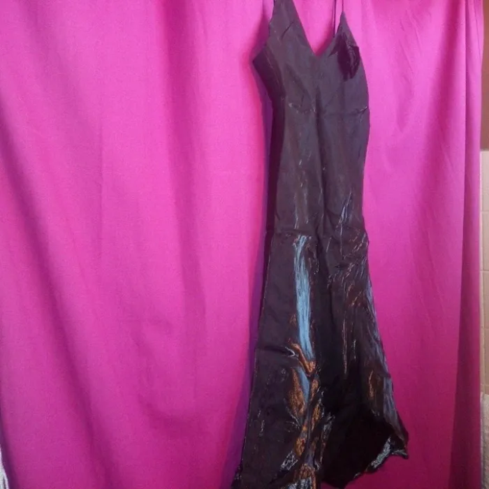 Robe de soirée femme pour Noël ou fin d’année - photo numéro 4