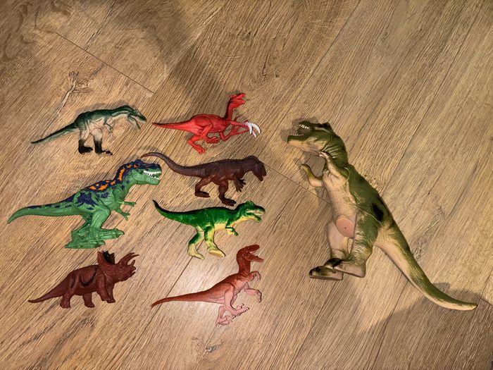 Lot de dinosaures - photo numéro 2