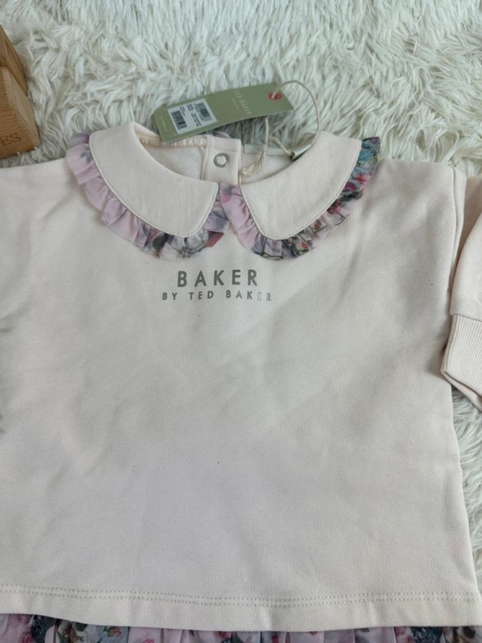 Ensemble pull et legging Baker by ted Baker taille 9-12 mois - photo numéro 4