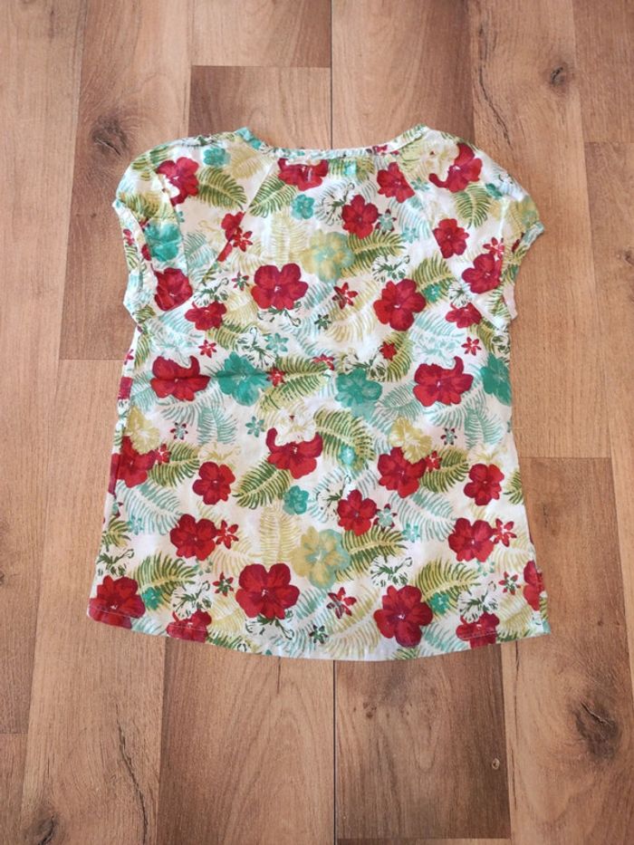 Chemisette/tee-shirt tissaia 4 ans en TBE - photo numéro 3