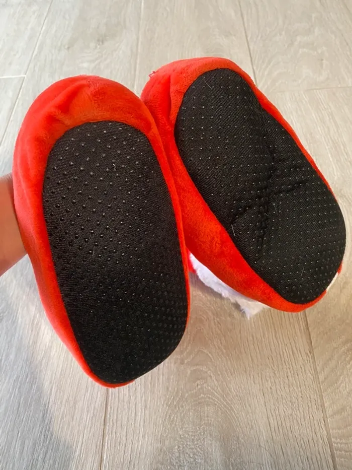 Chaussons Père Noël taille 30 - photo numéro 3
