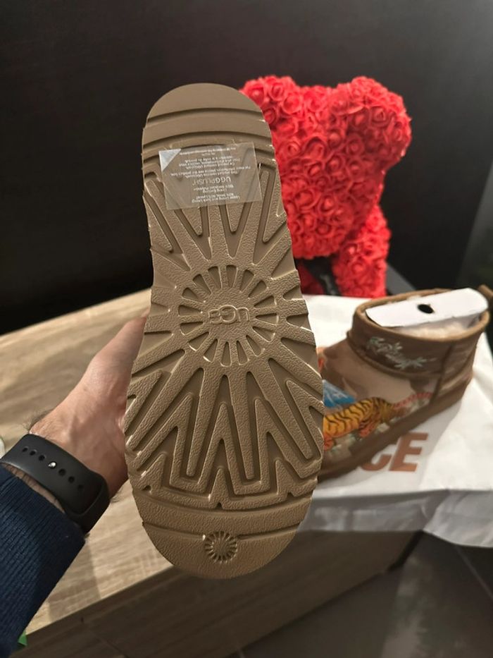 Ugg Ultra mini Boot X Palace - photo numéro 6