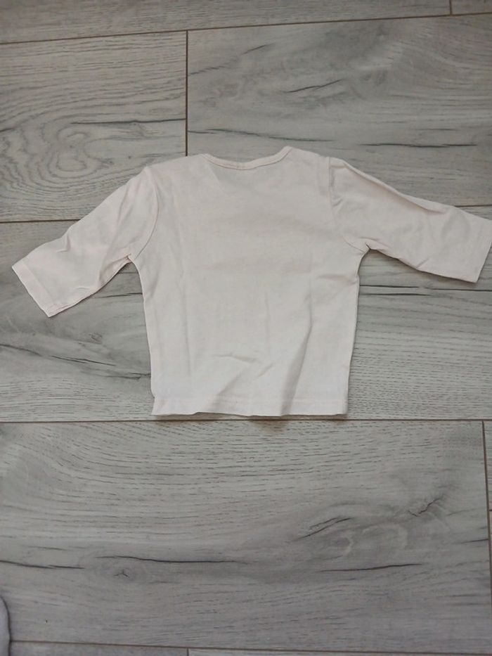 T-shirt manches longues ~ 1 mois - photo numéro 2