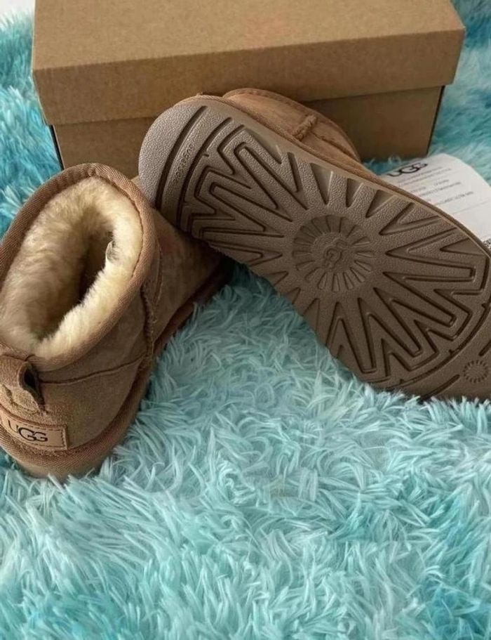 Neu! Ugg Ultra Mini 40 - photo numéro 2