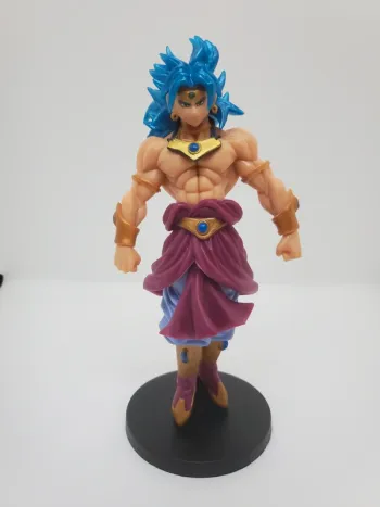 Figurinne Dragon Ball Broly.