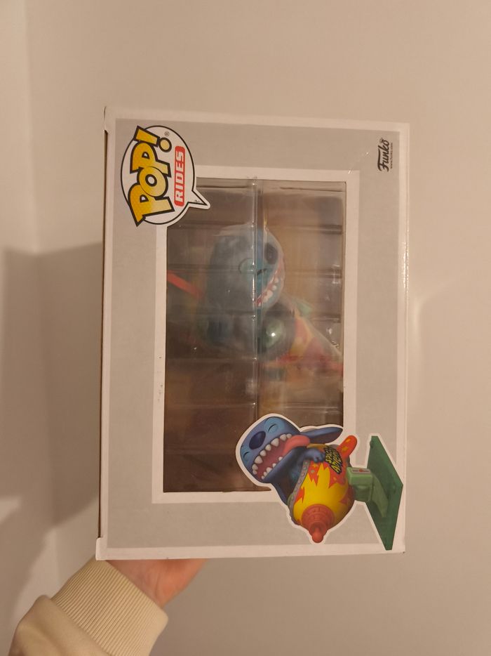 Funko pop figurine in rocket 102 Disney stitch - photo numéro 5