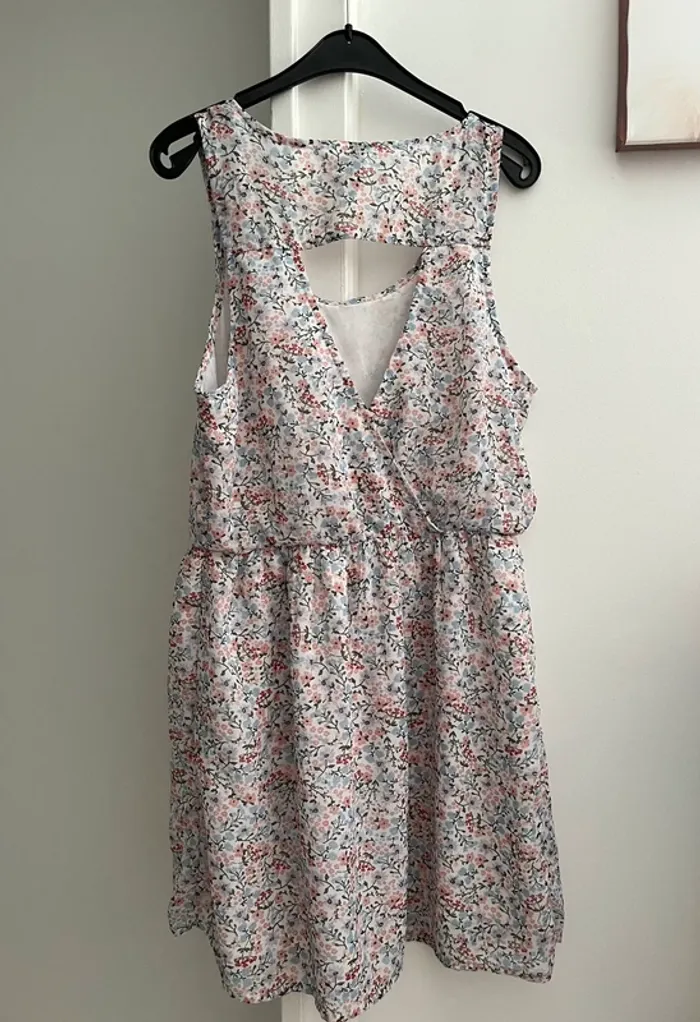 Robe d’été fleurie sans manches T40 H&M - photo numéro 7