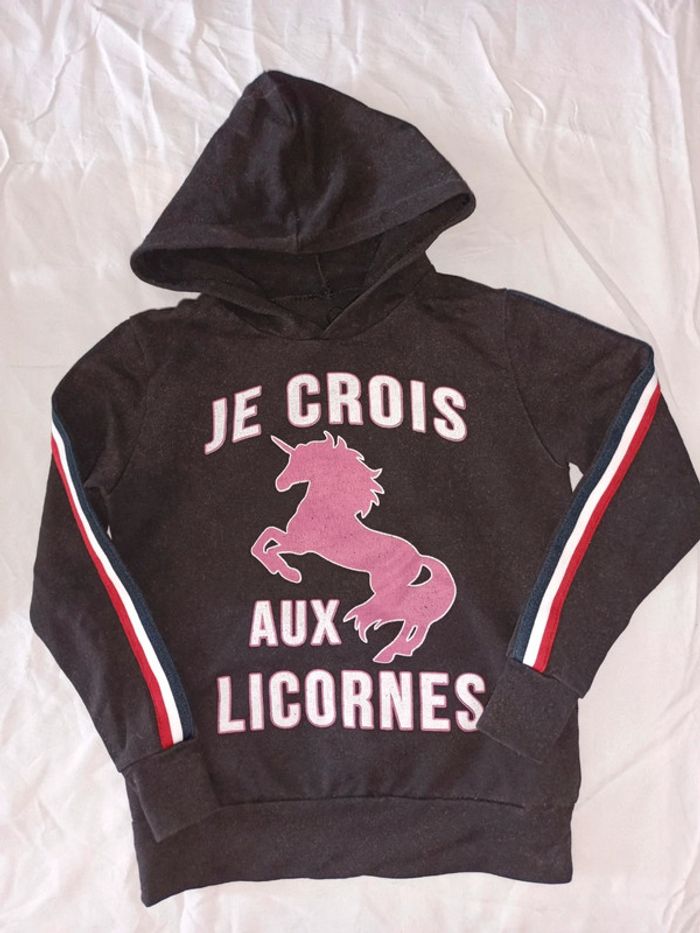 Pull licorne