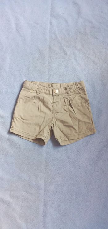 Short H&M taille 92 cm
