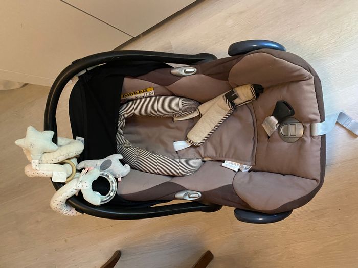 Poussette polyvalente - photo numéro 2