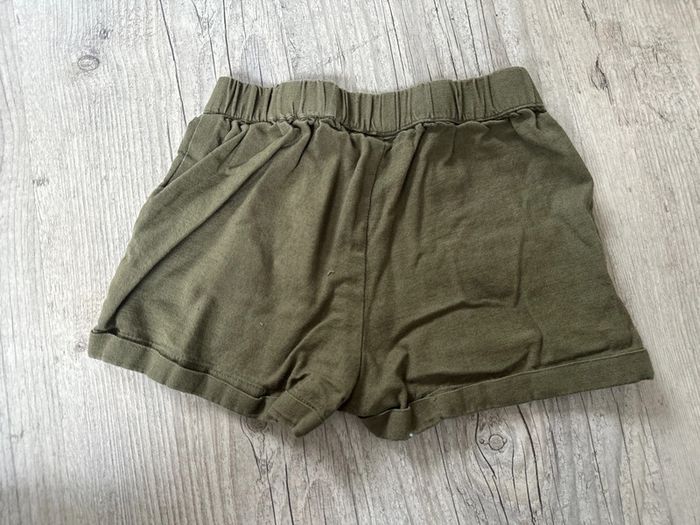 Short mi saison 4ans neuf - photo numéro 3