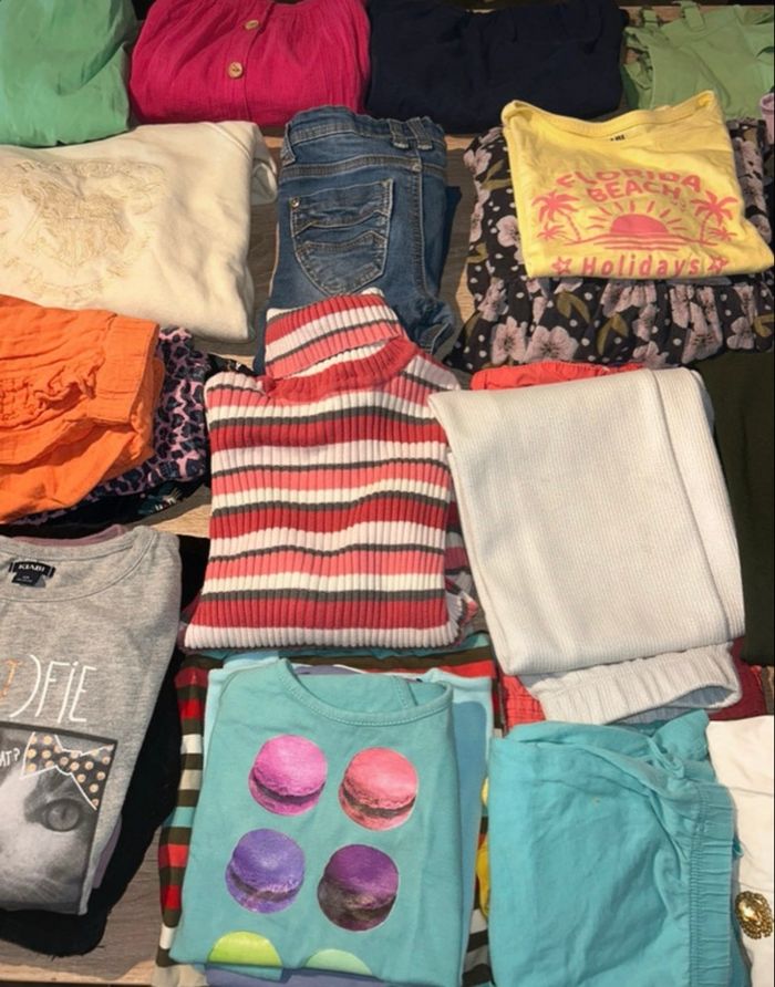 Je vous propose un lot de 48 vêtements fille - photo numéro 5