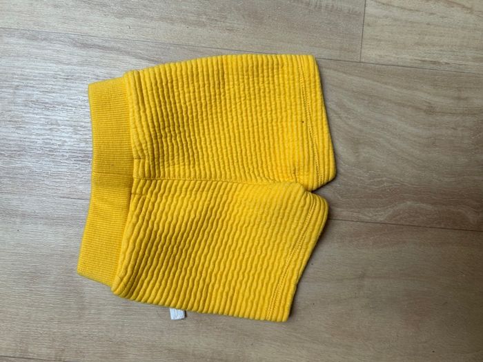 Short jaune 3 mois garçon - photo numéro 3
