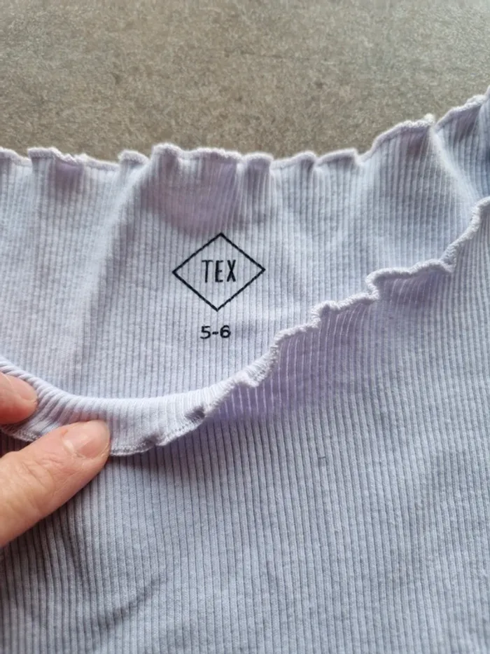 Tee shirt - 5 ans - photo numéro 2