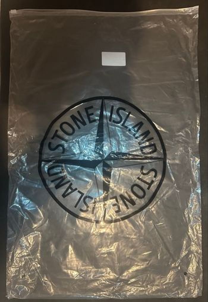 Sweat Stone Island noir badge manche – taille L,  avec certilogo - photo numéro 10
